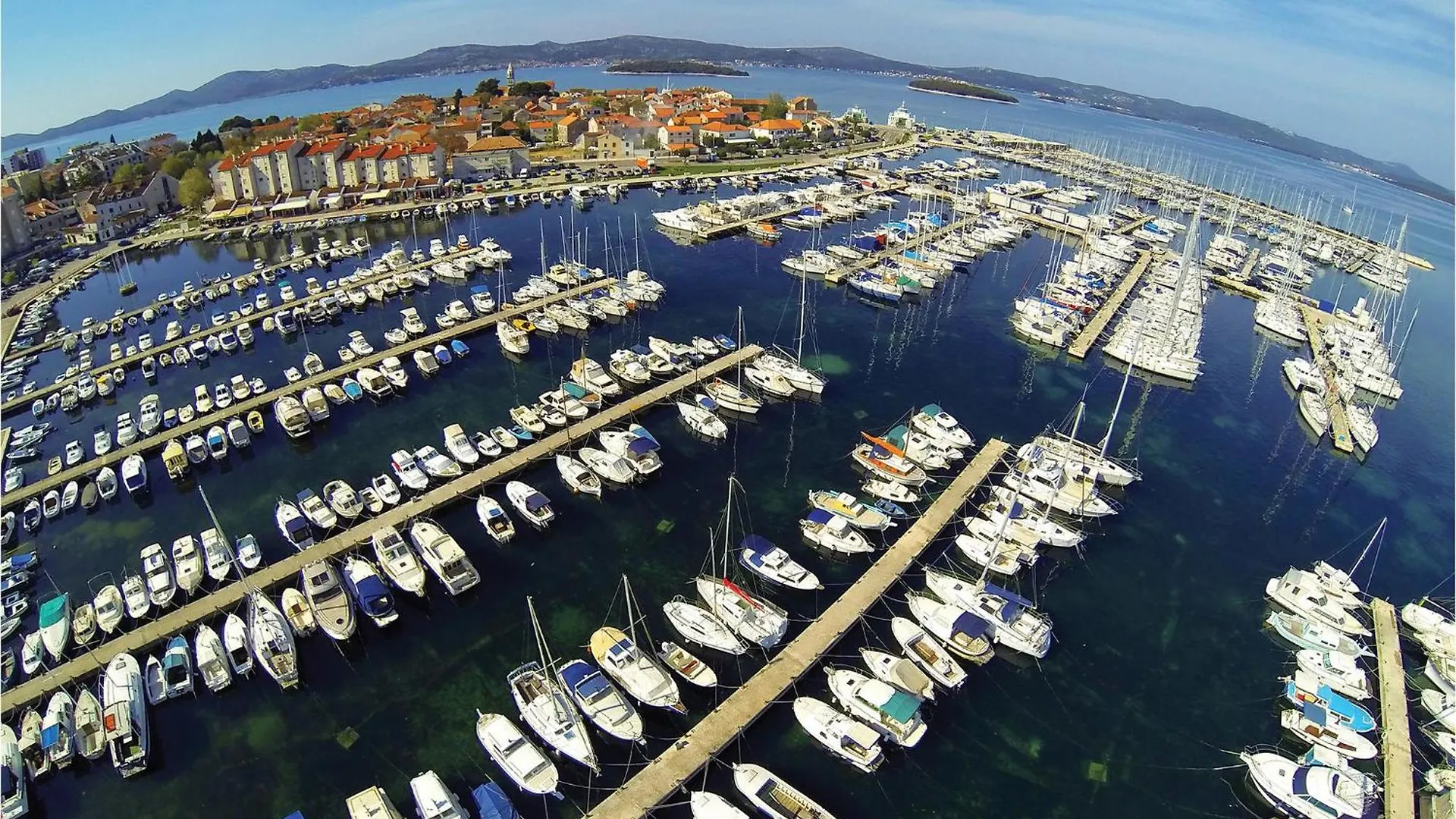 Gorgeous Apartment In Biograd Na Moru With Wifi