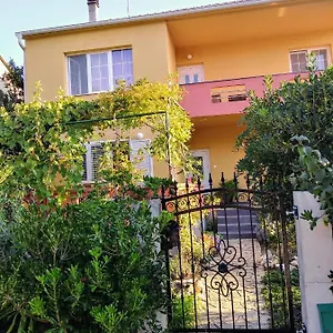 Mira Apartment